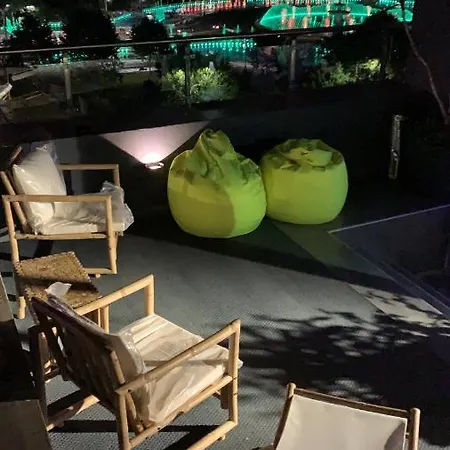 Penthouse Complex 5 Βουκουρέστι