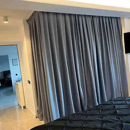 Penthouse Complex 5 Apartment