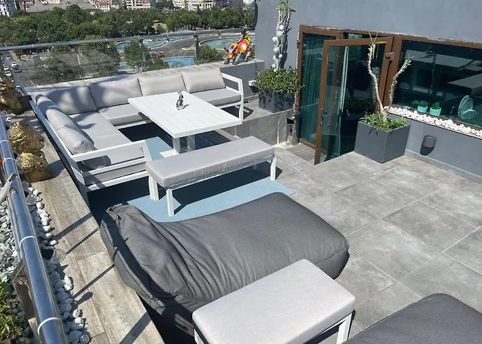 Penthouse Complex 5 Apartman Bukarest