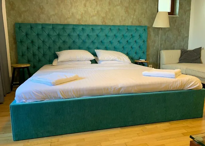 Penthouse Complex 5 *