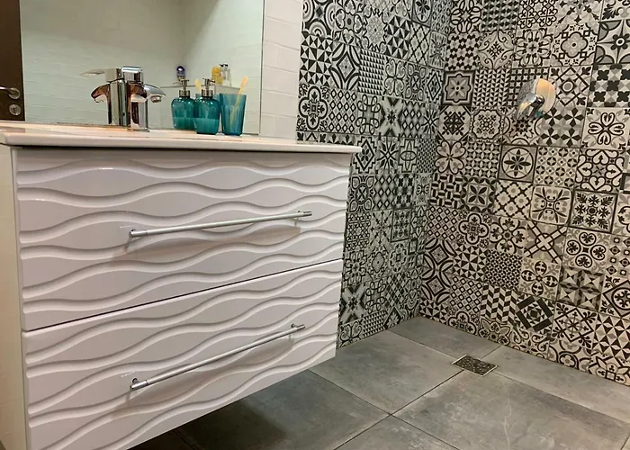 Penthouse Complex 5 * 布加勒斯特