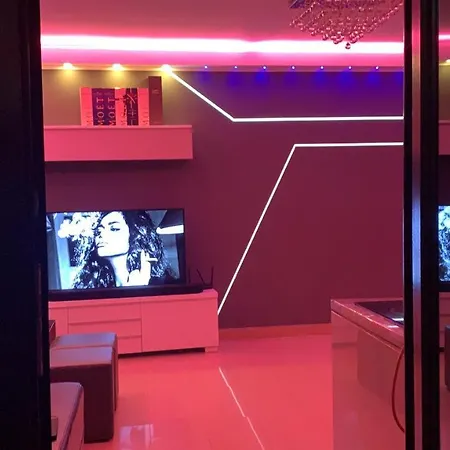 Penthouse Complex 5 アパート