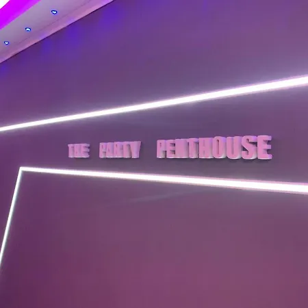 Penthouse Complex 5 *