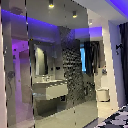 Penthouse Complex 5