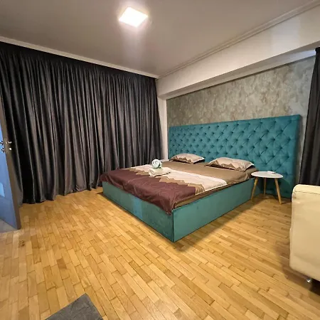 Penthouse Complex 5 Apartman Bukarest