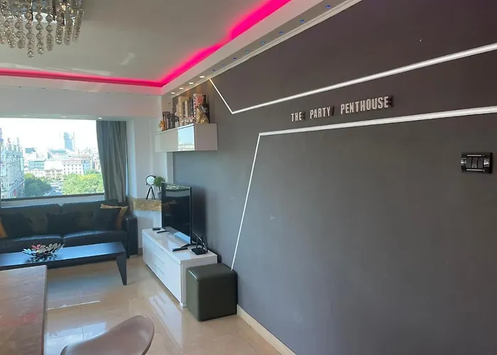 アパート Penthouse Complex 5